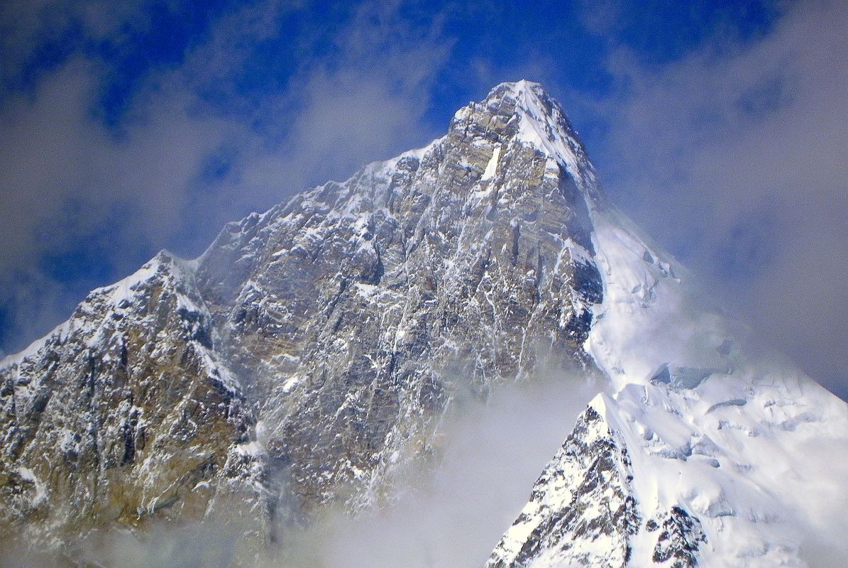 11 Phola Gangchen Close Up From Taro Tso Phola Gangchen Ri (7716m) came out of the clouds for a few seconds at Tara Tso.